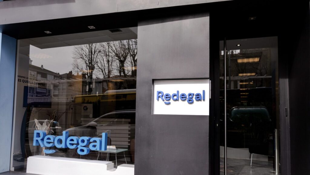 Los accionistas de referencia de Redegal redoblan su apuesta por la tecnológica