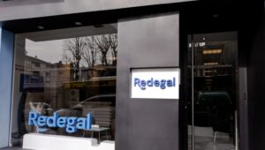 Los accionistas de referencia de Redegal redoblan su apuesta por la tecnológica